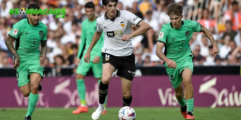 Phân tích phong độ Valencia vs Atletico Madrid 